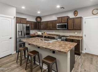 3518 S Posse Trl, Gilbert, AZ 85297