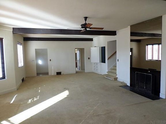 5th image of 301 Riverside Dr