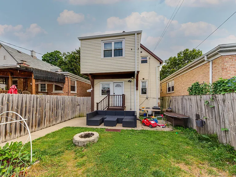 4716 W Hutchinson St — Photo 33