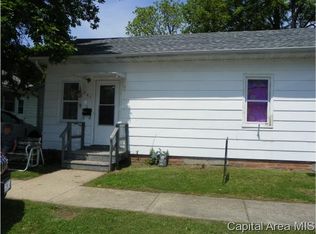 221 E Myrtle St, Virginia, IL 62691