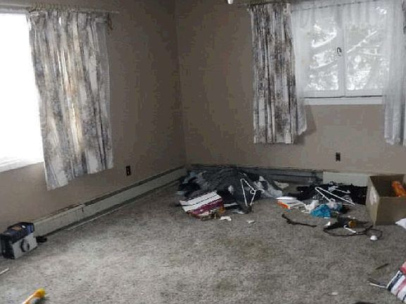 3rd image of 4710 E Clark Rd