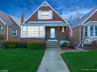 10235 S Spaulding Ave, Evergreen Park, IL 60805