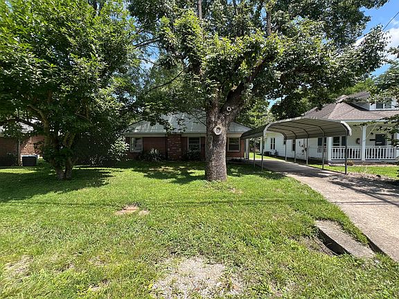 4th image of 211 S 15th St