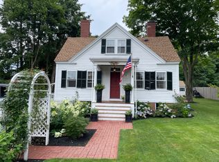 38 High St, Topsfield, MA 01983