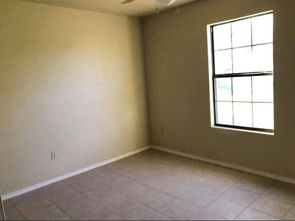 5th image of 53 Mari Dr