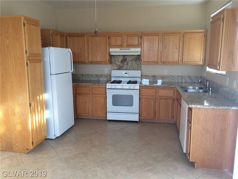 2nd image of 6063 Maccan St