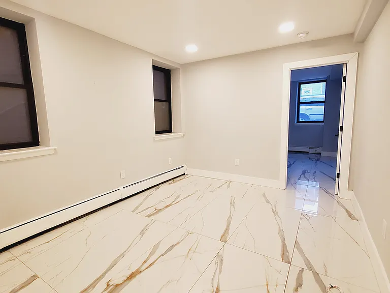 30 Bergen Ave #1E — Photo 2
