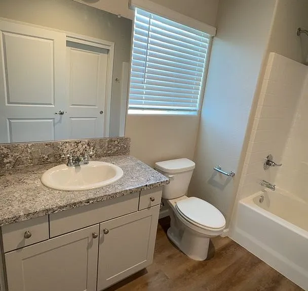 510 S Summit St #101-103 — Photo 18
