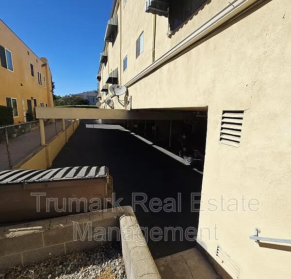332 Cornell Dr #E — Photo 19