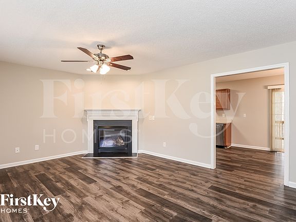 3rd image of 60 Cyra Ct