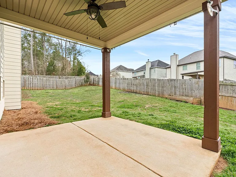 2904 Ashley Ln — Photo 24