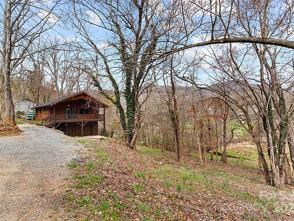 3rd image of 231 Cedarwood Dr