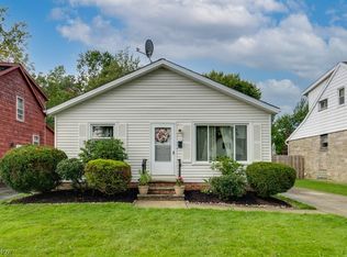 1296 Sunset Rd, Mayfield, OH 44124