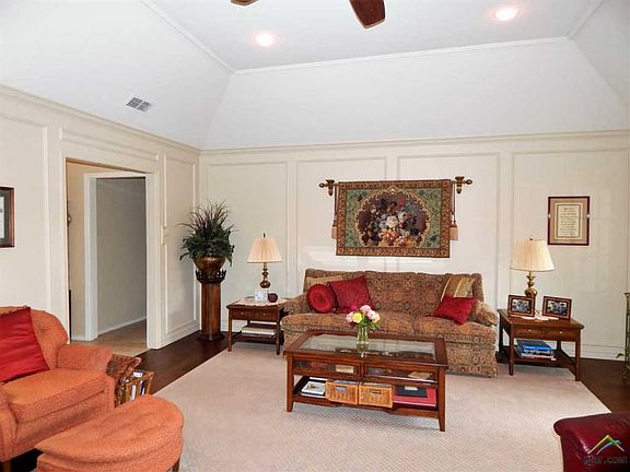 3rd image of 6101 Stoneleigh Dr