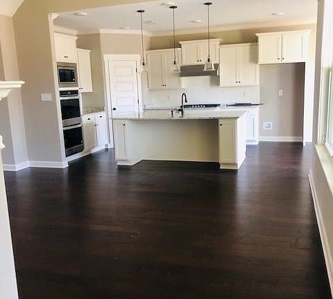 4th image of 7543 Albatross Dr