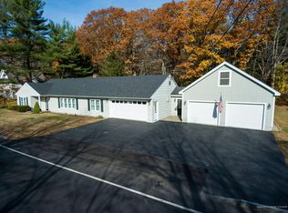 35 Fletcher St, Kennebunk, ME 04043