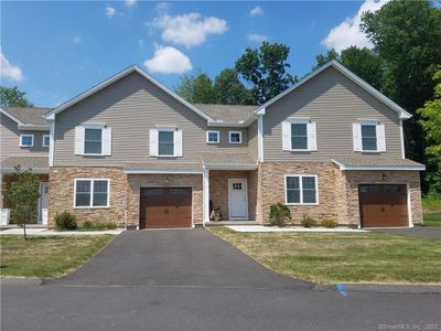 812 Old Village Circle, Windsor, CT, 06095