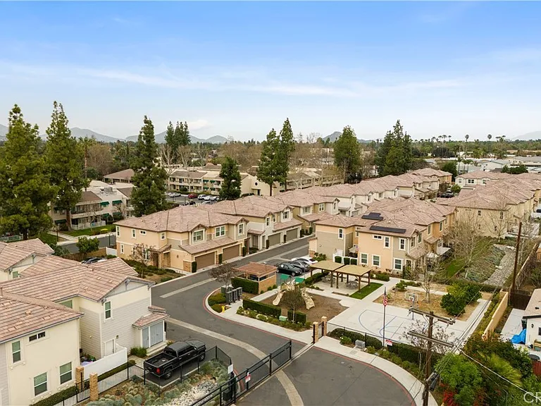 7866 Marbil Ln — Photo 28