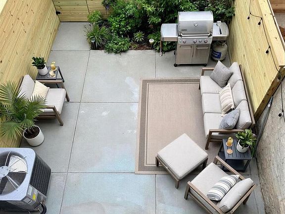 5th image of 2324 Reed St