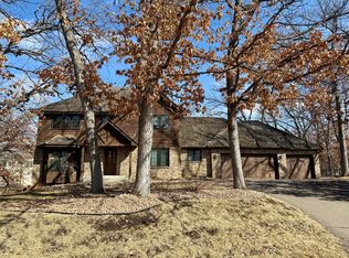1416 Forest Park Ln, Burnsville, MN 55337