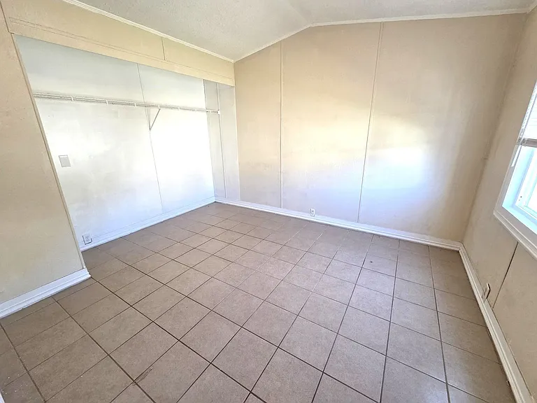 449 N Cambridge Ave — Photo 5