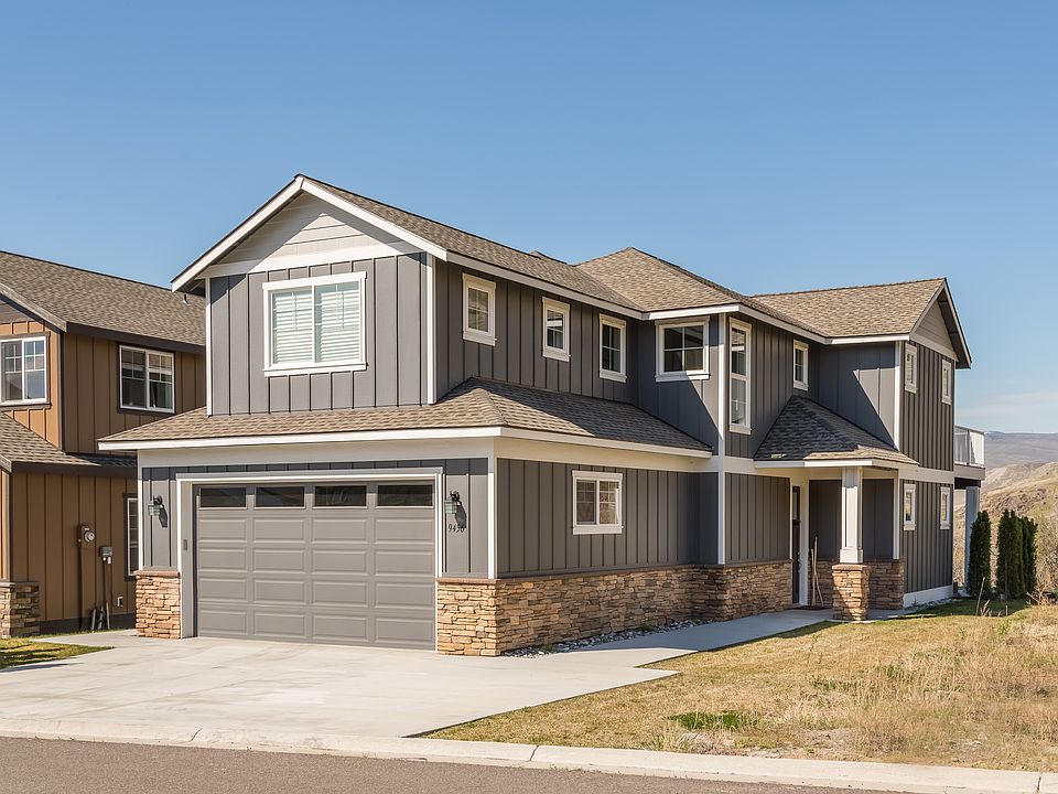 1st image of 9456 Yakima Ln NW
