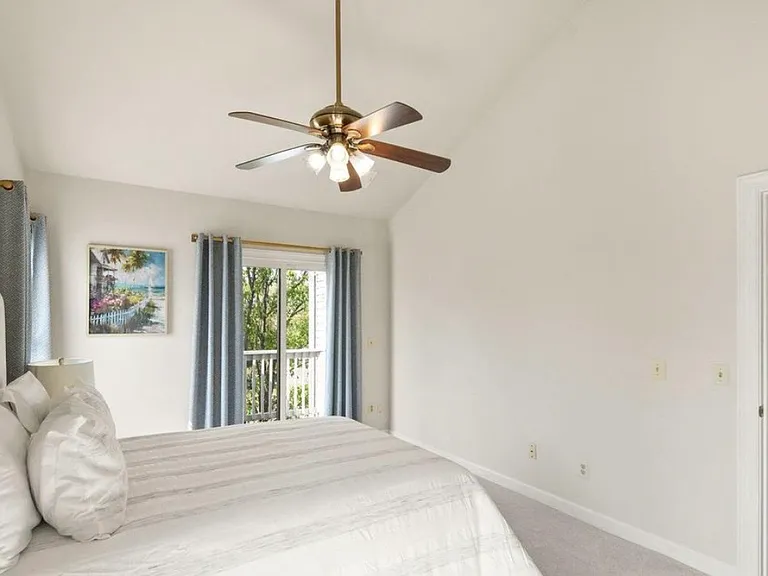 8115 Lacy Dr #304 — Photo 12