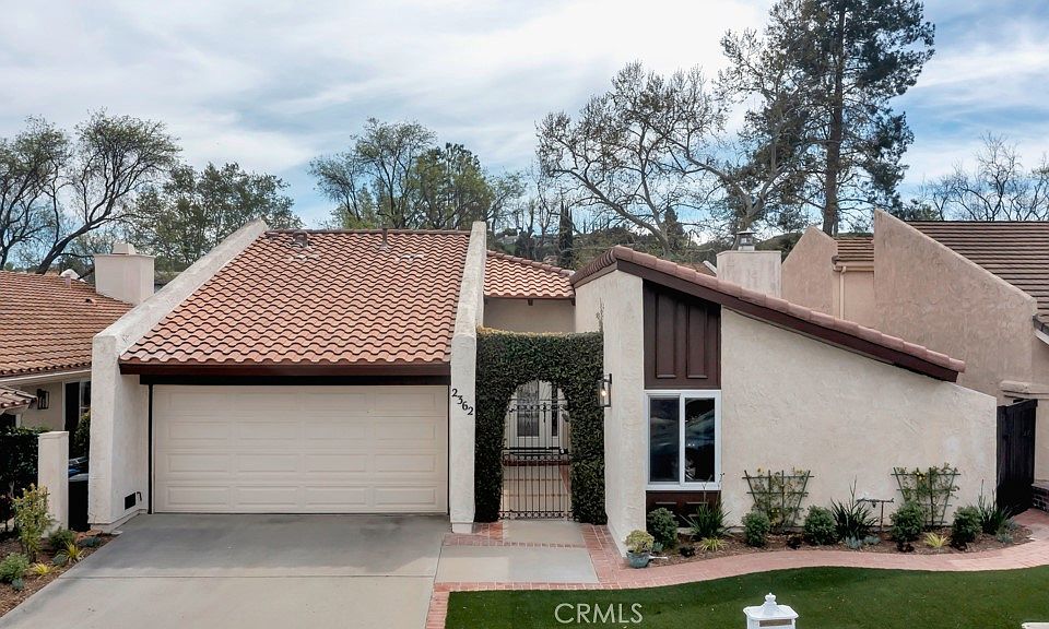 1st image of 2362 Leeward Cir