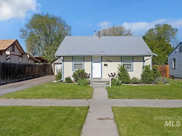1334 Oriental Ave, Burley, ID 83318