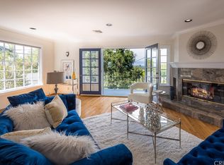 15124 Del Gado Dr, Sherman Oaks, CA 91403