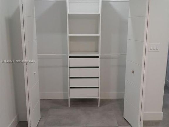 5th image of 1119 W Las Olas Blvd APT 1