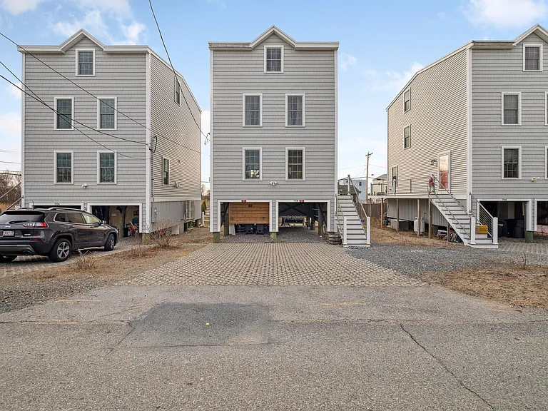 70 Brissette Ave — Photo 21