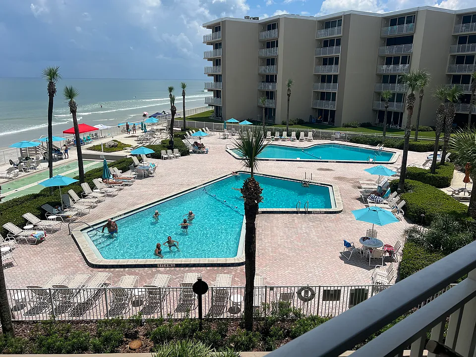 2401 S Atlantic Ave #B304