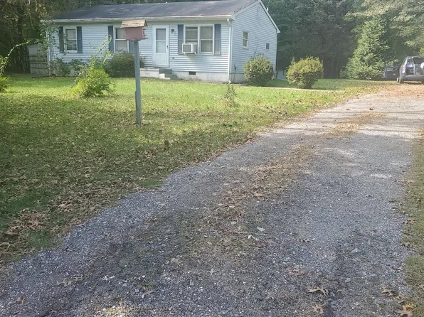 7665 Smoot Dr, Charlotte Hall, MD 20622