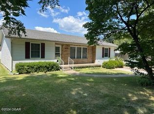 704 Freeman Rd, Neosho, MO 64850
