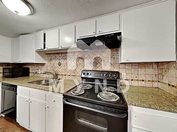 5th image of 1408 Cherry Dr APT 14