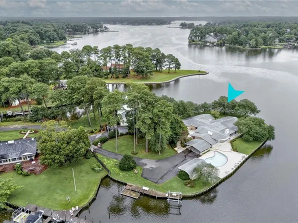 1401 Linlier Dr, Virginia Beach, VA 23451