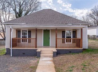 805 McConnell Ave, Eden, NC 27288