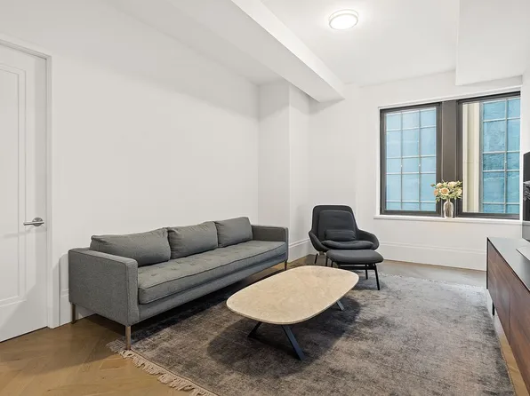 101 Wall St #11C, New York, NY 10005