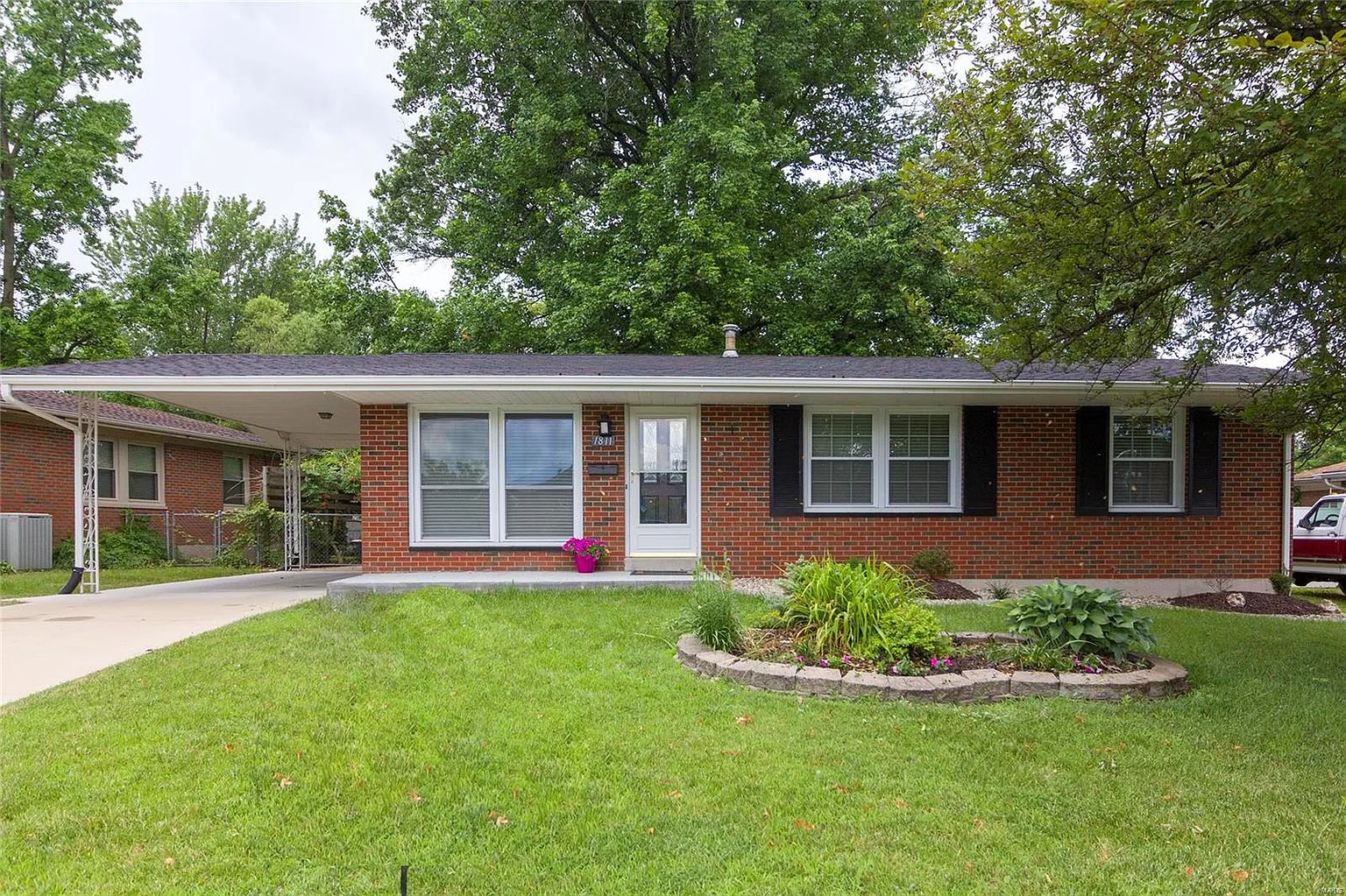 1811 Madison Ave photo 1