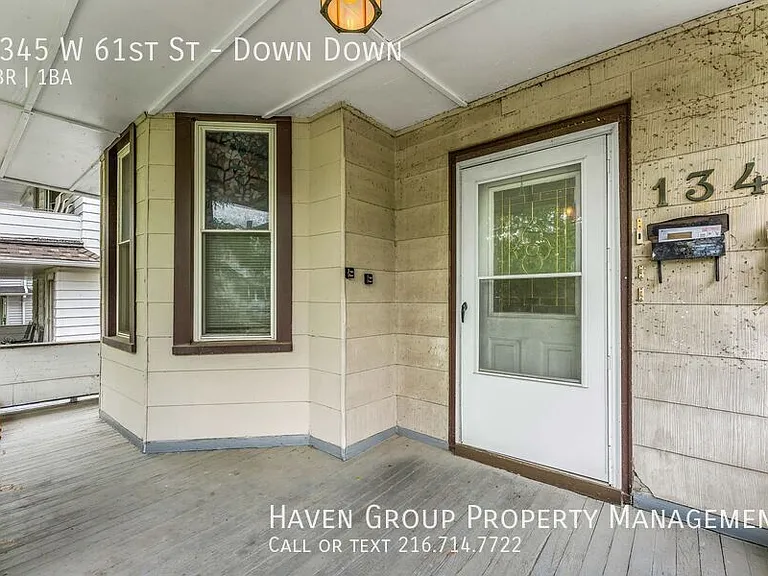 1345 W 61st St #DOWN DOWN — Photo 3