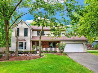 1535 Selby Rd, Naperville, IL 60563