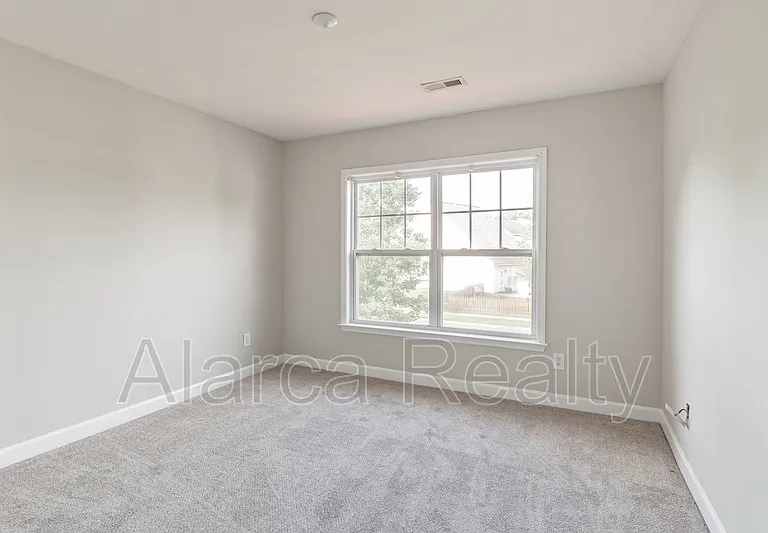 13843 Porter Creek Rd — Photo 16