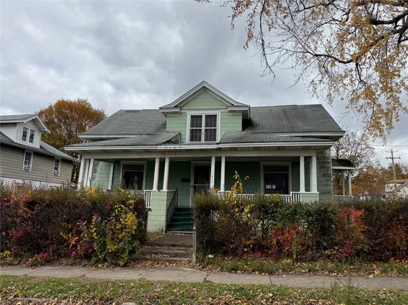 1809 Monroe St, Endicott, NY 13760