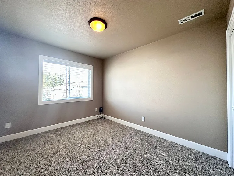 19021 Village Blvd — Photo 24
