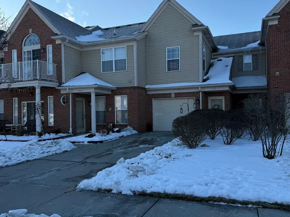 34600 Northrup Dr, Chesterfield, MI 48047