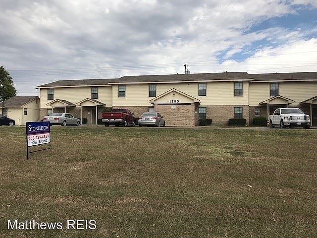 1st image of 1300 Northwood Blvd APT 15