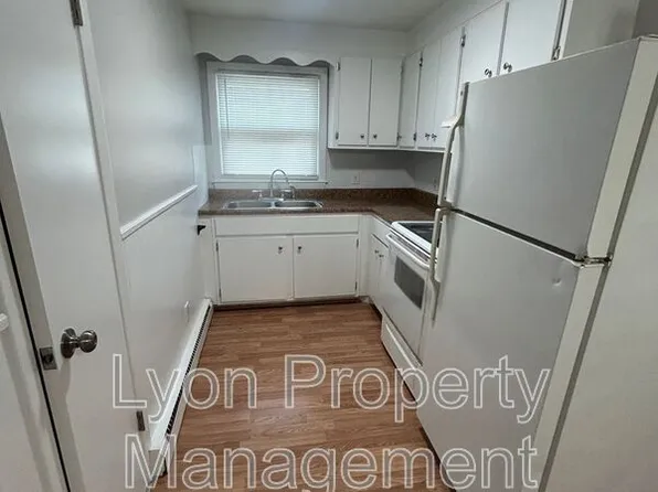 45 Marlborough St, Cranston, RI