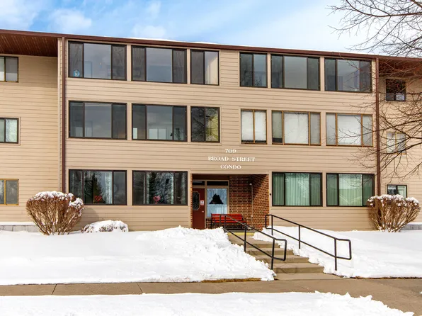 709 Broad St #7, Story City, IA 50248