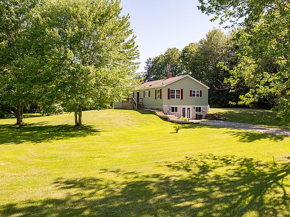 2nd image of 256 Meadow Road